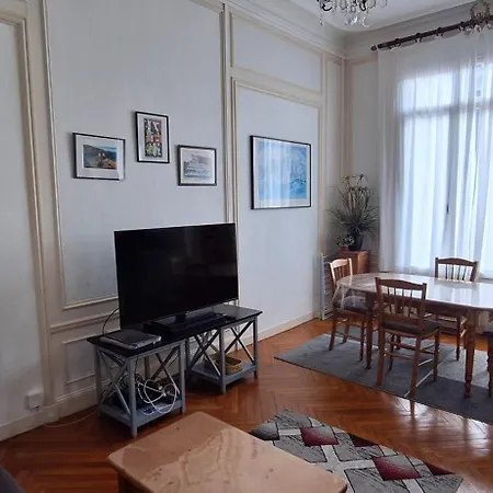 St Andre Centre Standing * Rouen