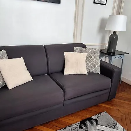 St Andre Centre Standing Apartment *