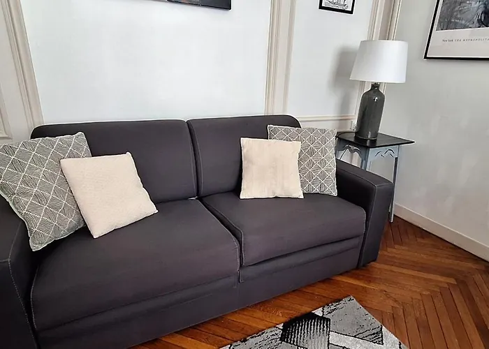 St Andre Centre Standing Apartment *